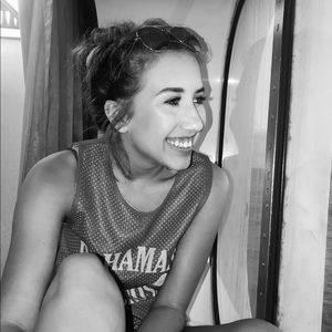 Meet your Posher, Alissa